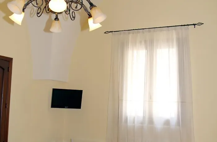 Borgosolare 4* سبيكيا