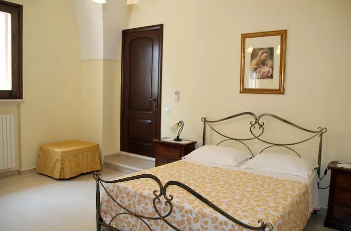 Borgosolare سبيكيا