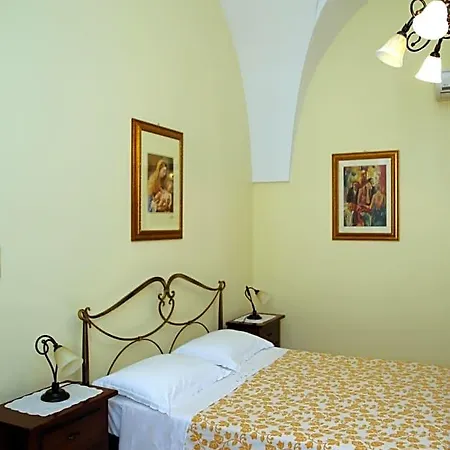 Oda ve Kahvaltı Borgosolare 4*